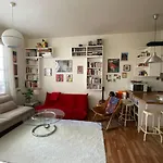 Bright Apartment Near Bastille
